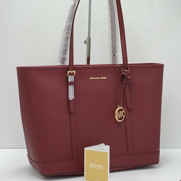 MICHAEL KORS
Jet Set Travel Large Saffiano Leather Tote Shoulder Carryall
NWT - Picture 1 of 16